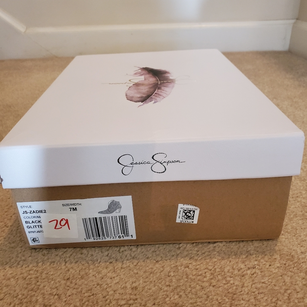 Jessica Simpson White and Brown Shoe Box